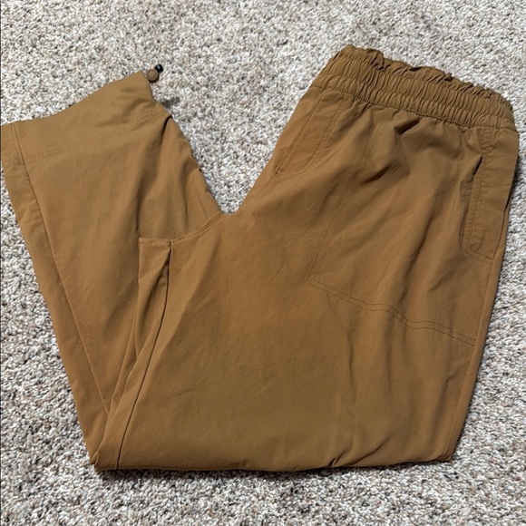 Columbia Women’s Ankle Cinch Outdoor Pants - Picture 1 of 7